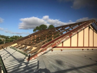 HTS-Group-ROOFING-ASBESTOS-ROOF-REMOVAL-BOWEN-FNQ-IMG_2540